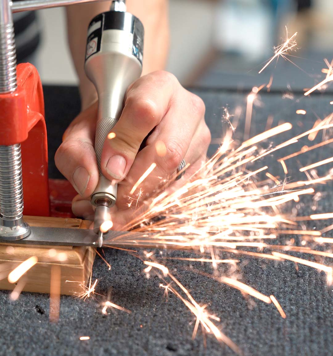 The 201SV sparking when deburring on a file.